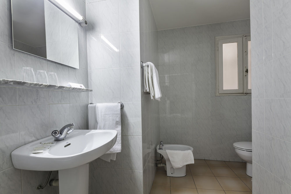 Hotel El Call Барселона Екстериор снимка